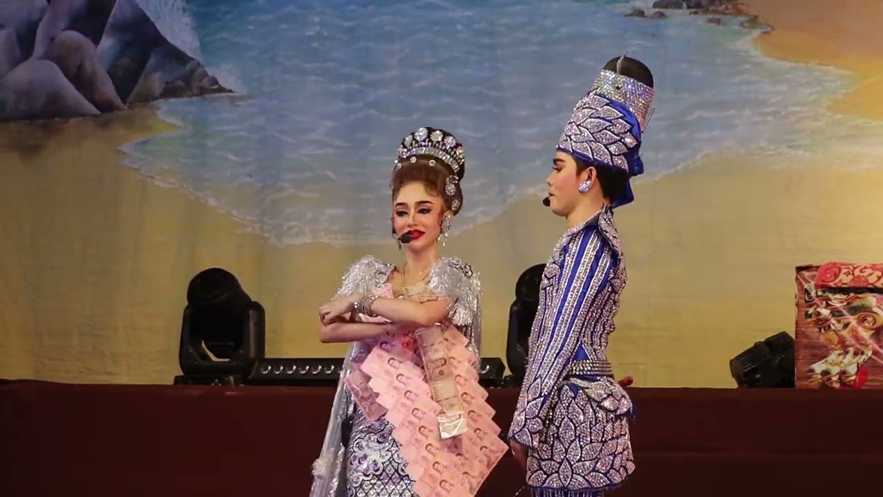 นุ่นเจอพี่เบิร์ดขอวันนี้ เอสขอจูปพุงก็ดูเบาไปเลย แบงค์บอก"เบาได้เบารับเชิญยังไม่จ่ายค่าตัวด้วย" 5555