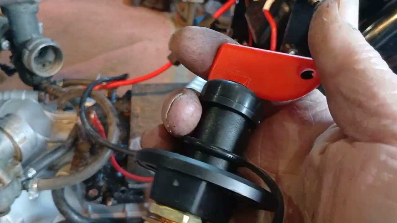 Moto Guzzi Eldorado . More wiring for dummies , this time using pizza .