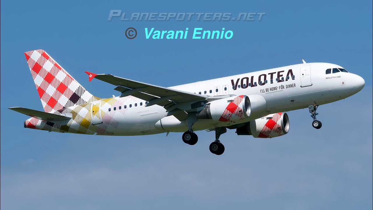 VOLOTEA 1830 EC-MUY 2003 AIRBUS A319-111 from Verona VRN to Prague PRG