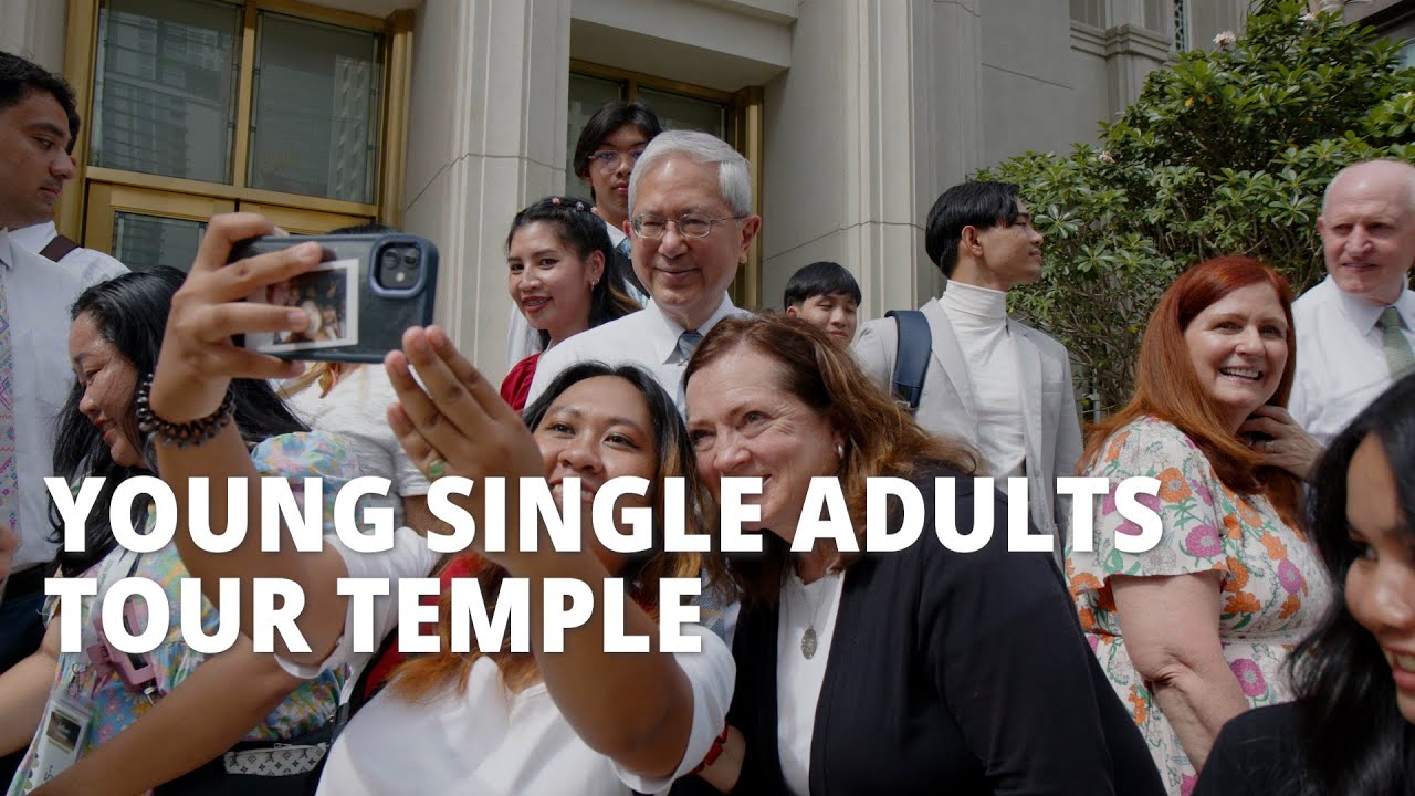 Young Single Adults Tour Bangkok Thailand Temple