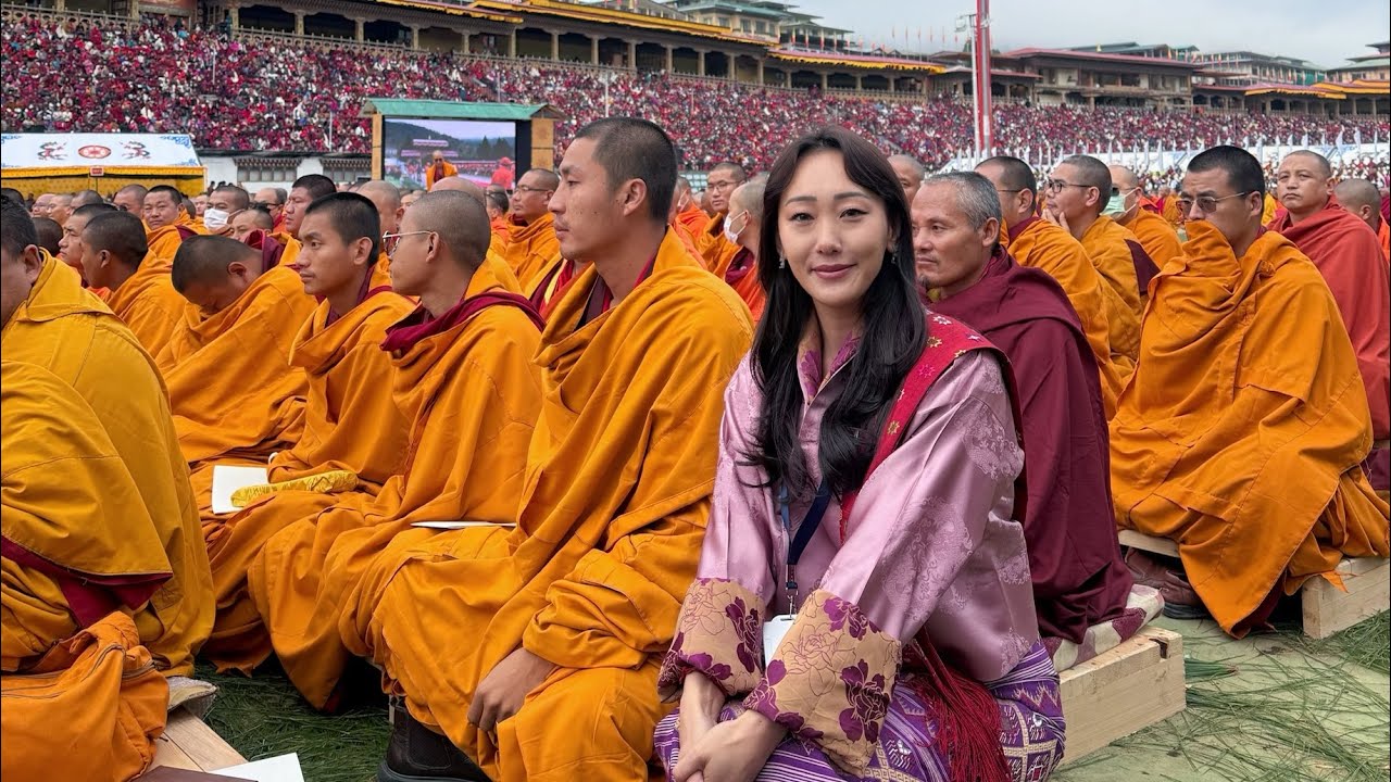 OM TARE TUTTARE TURE SOHA- PEMA DEKI 