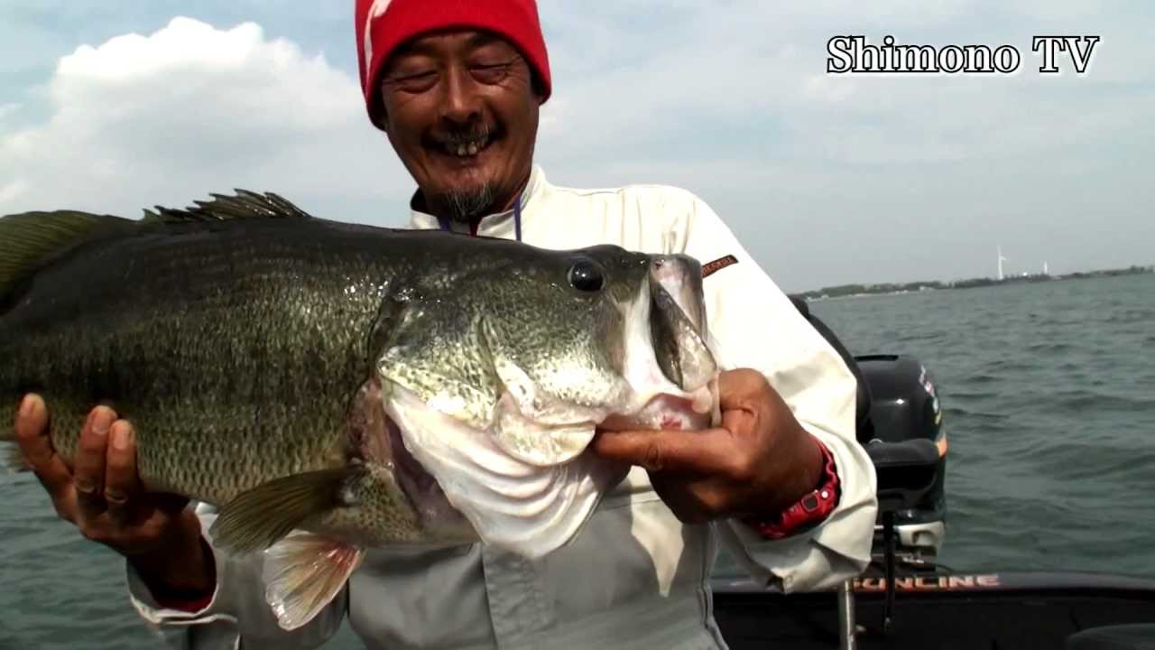 2012/10/27 67cm5.1kgキャッチ!!ビワコオープン第3戦プラ Bass fishing in Lake Biwa Japan