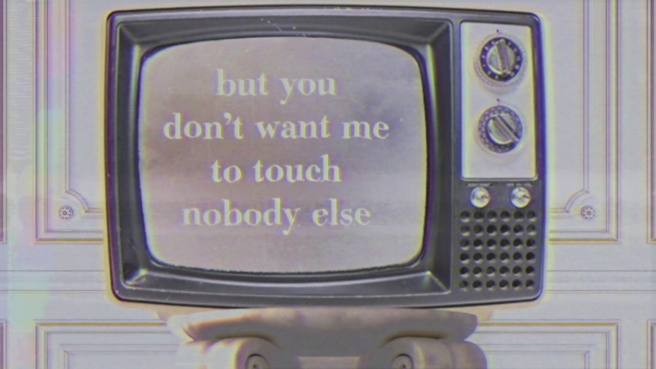 Ariana Grande &  Social House - boyfriend (LYRIC VIDEO)