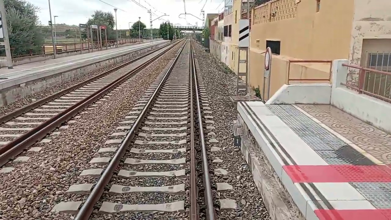 Trayecto en tren entre Puzol y Valencia Fuente de San Luis.