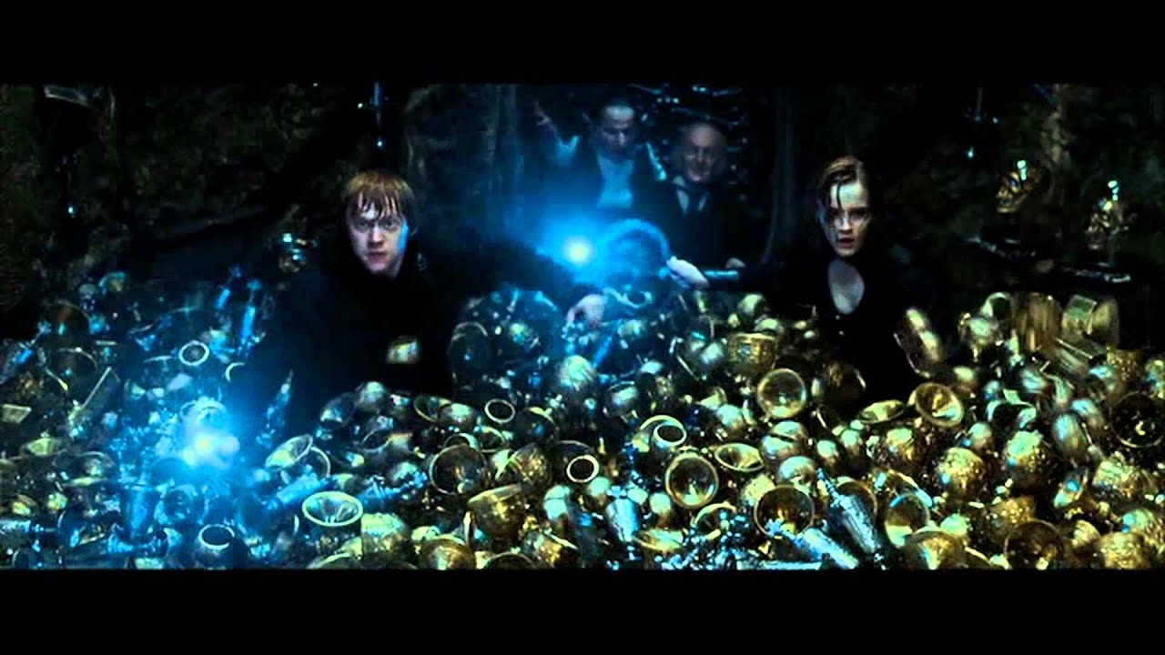 Harry Potter and the Deahtly Hallows part 2 - inside Belatrix's vault (HD)