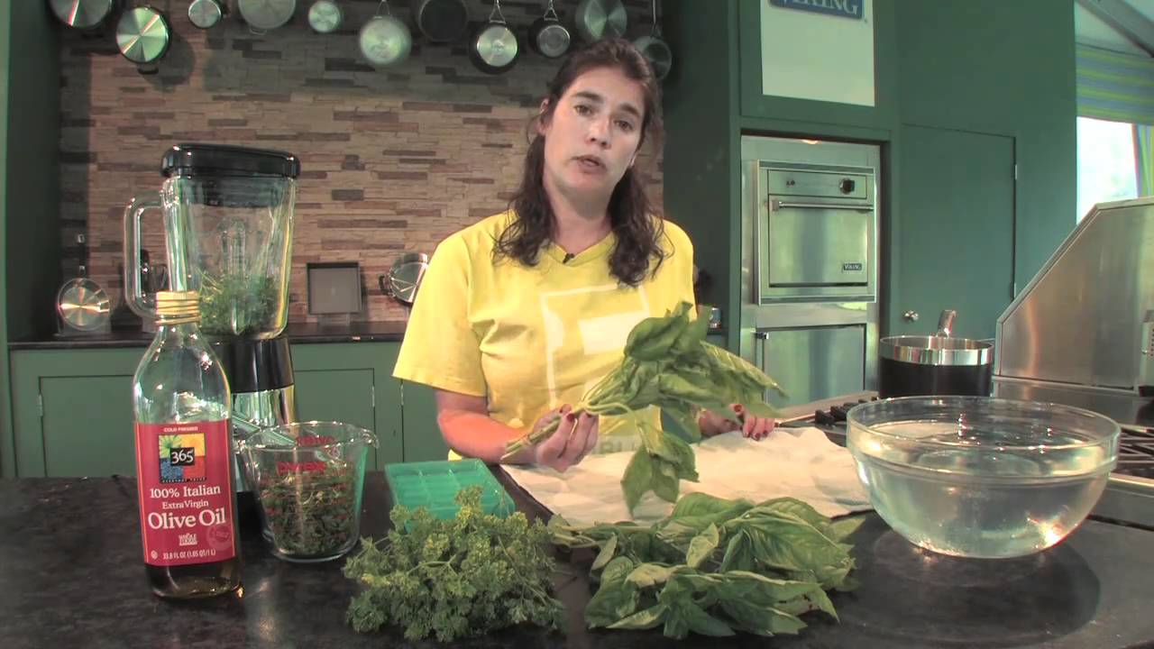The Edible Garden — Drying and Storing Your Herbs