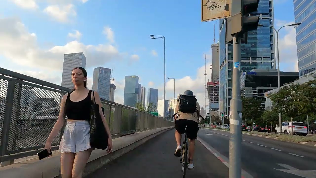 מבט אל מגדלי תל אביב