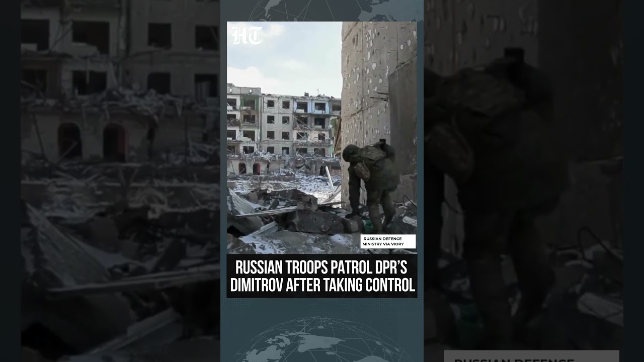 Russian Troops Patrol In DPR&rsquo;s Dimitrov After Taking Control, Deliver Aid To Residents #shorts