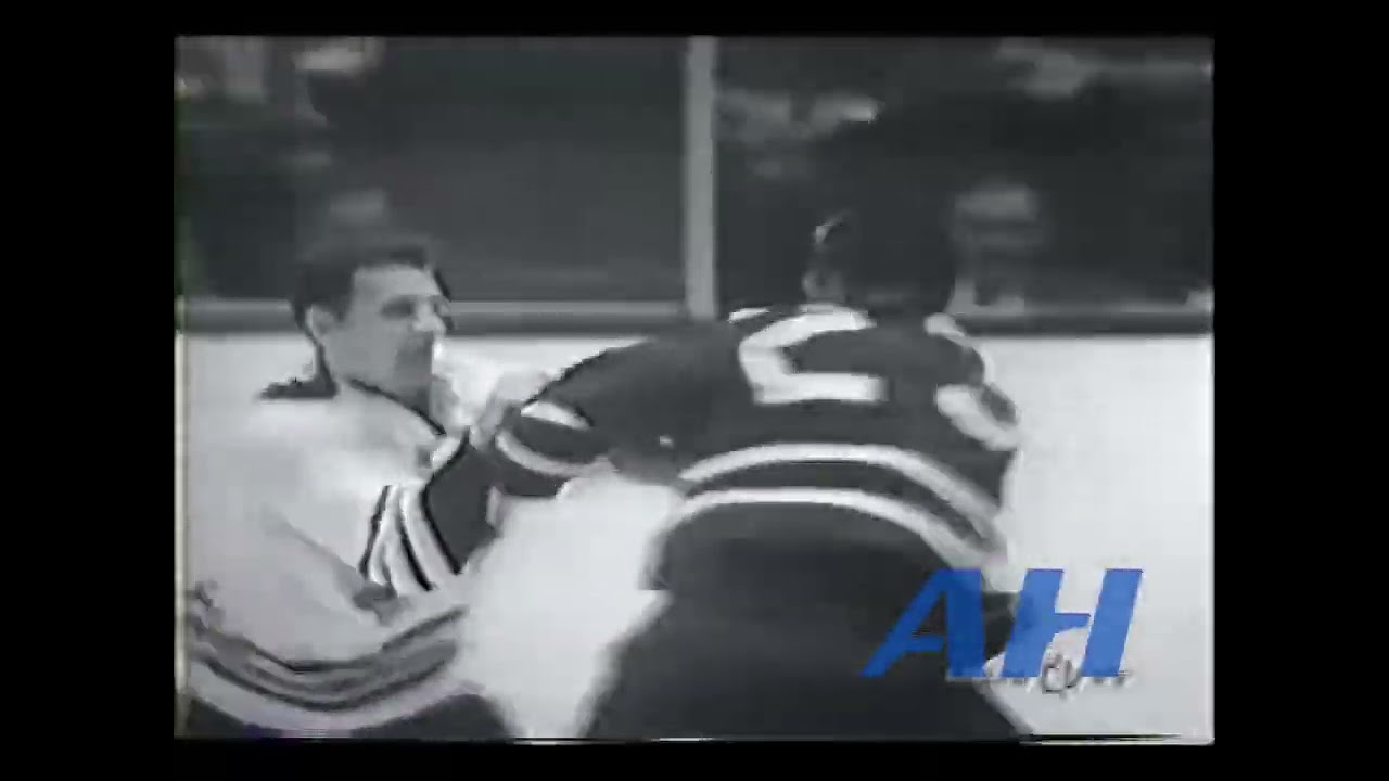 NHL Oct. 31, 1964 Eddie Shack,TOR v Dennis Hull,CHI Toronto Maple Leafs Chicago Blackhawks