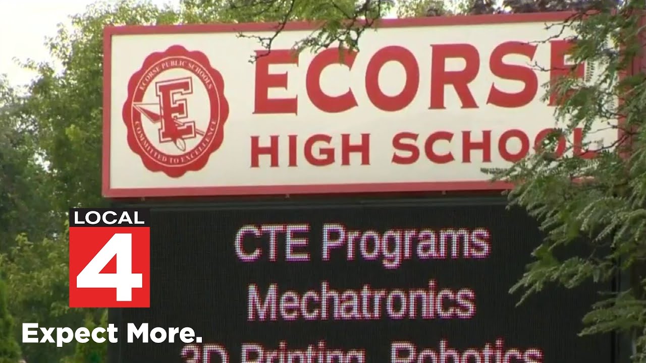 Ecorse High School dismisses early after student&rsquo;s death