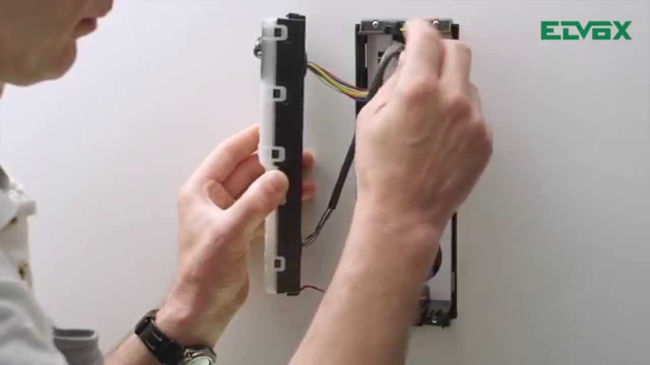 Targa Pixel. Retrofit con scatole da incasso pre-esistenti by Vimar