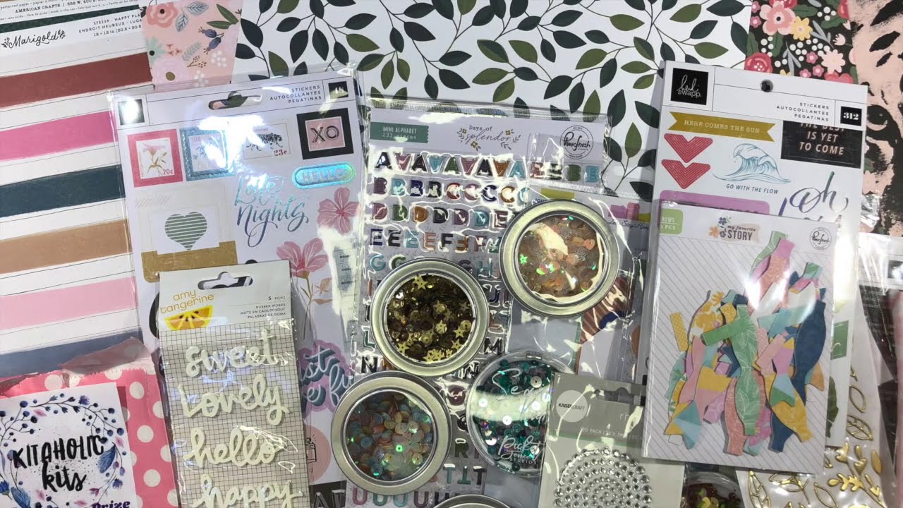 Unboxing Kitaholics Kits November 2020