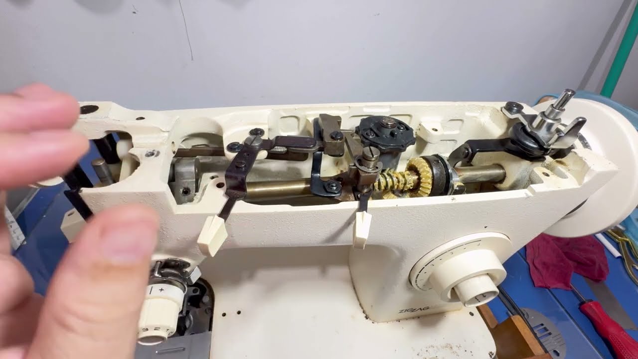 COMO REGULAR A MÁQUINA DE COSTURA ZIG ZAG NÃO FUNCIONA OU FICA COM O PONTO PEQUENO