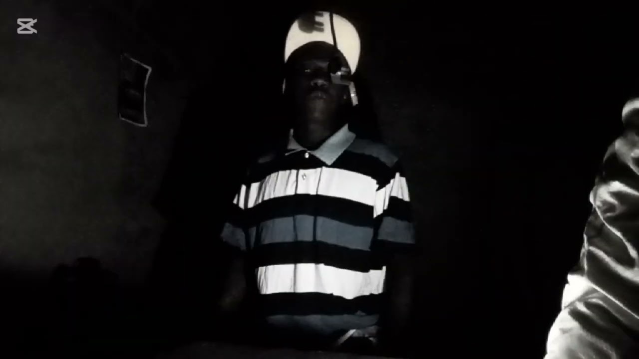 Tujitume  -----Silver Boy  ft  KYZ live@Grade Zee music Studio