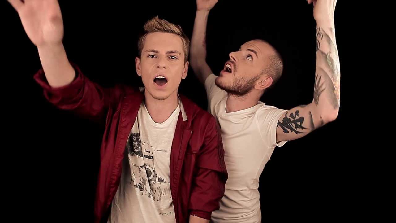 Elleran Elvis & Mehmethan Kurtuluş - Sesi A&ccedil; Dostum