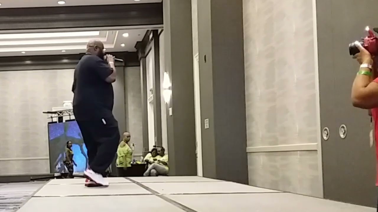BBW (BIG BOY WEIGHT) LINE DANCE  creators Donald BigStuf Jones, Andrae Brown & Milton Sanders