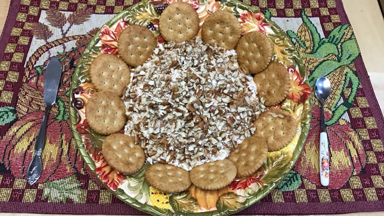 Ананас с ветчиной, сырными шариками или соусом