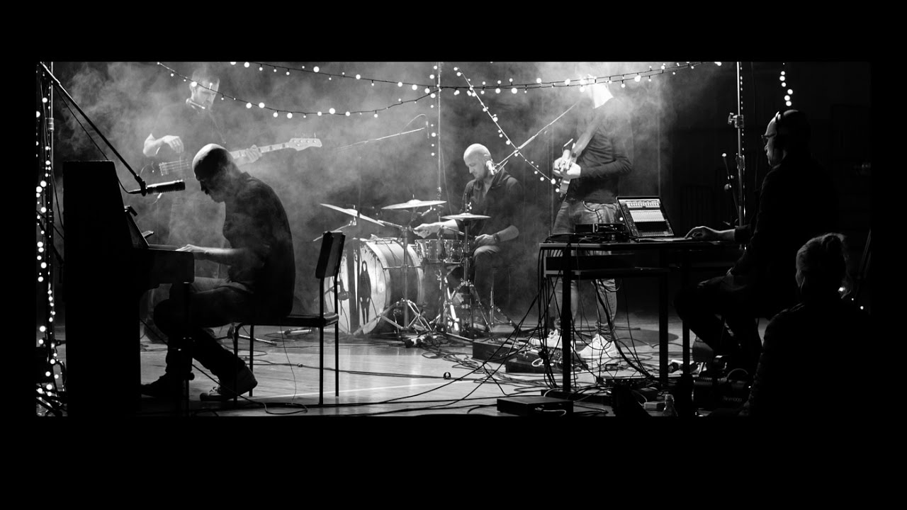 Laika Suns – Smagā Deja (Live)