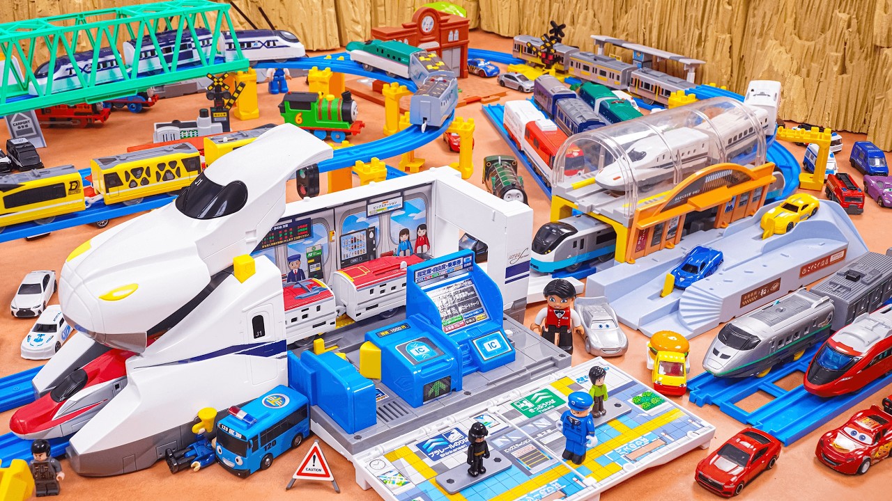 Plarail Shinkansen ☆ Construction Takara Tomy Big Shinkansen Nozomi Station & Pedestrian Overpass 🚉