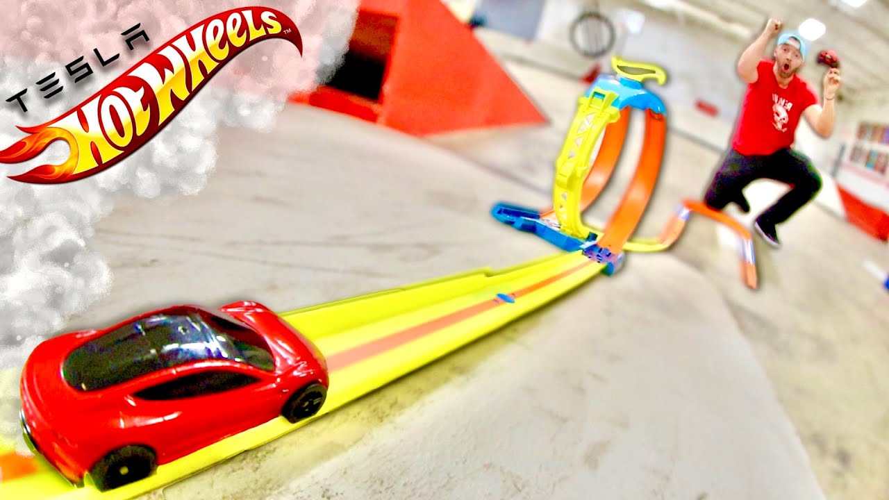 Smallest RC Tesla VS EPIC HOT WHEELS TRACK!