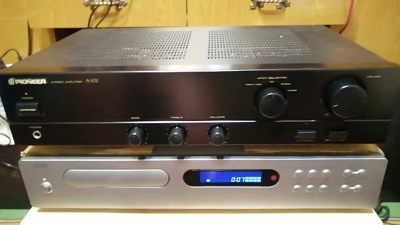 Pioneer A-102