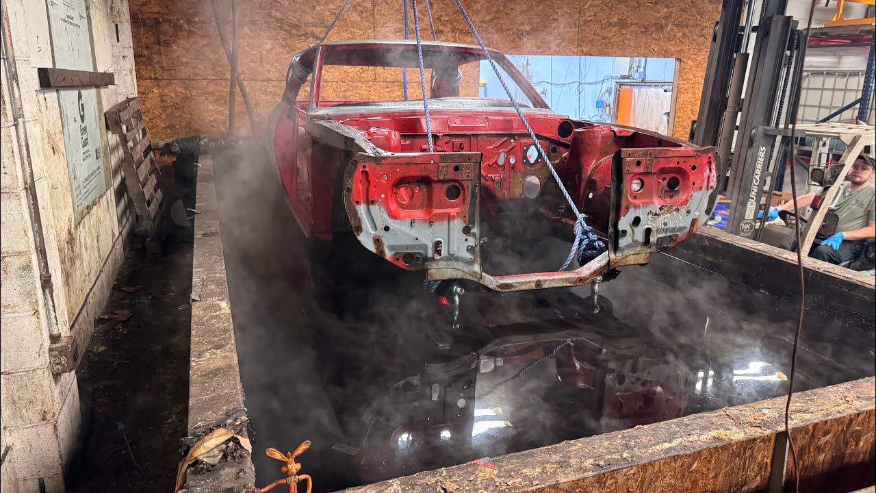 Химическая обработка Toyota Celica 1972 года