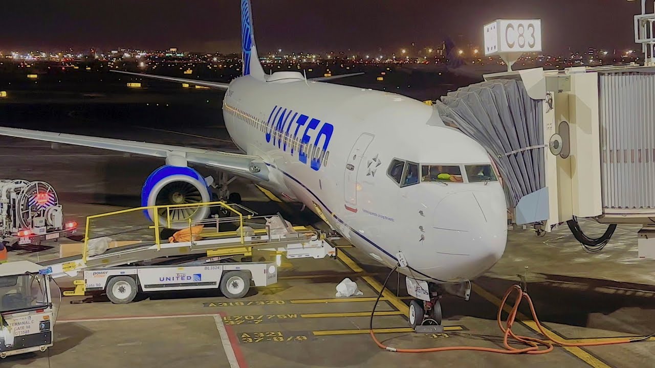 United First Class - Newark (EWR) - Houston (IAH) - Boeing 737-900 - 4K Full Flight