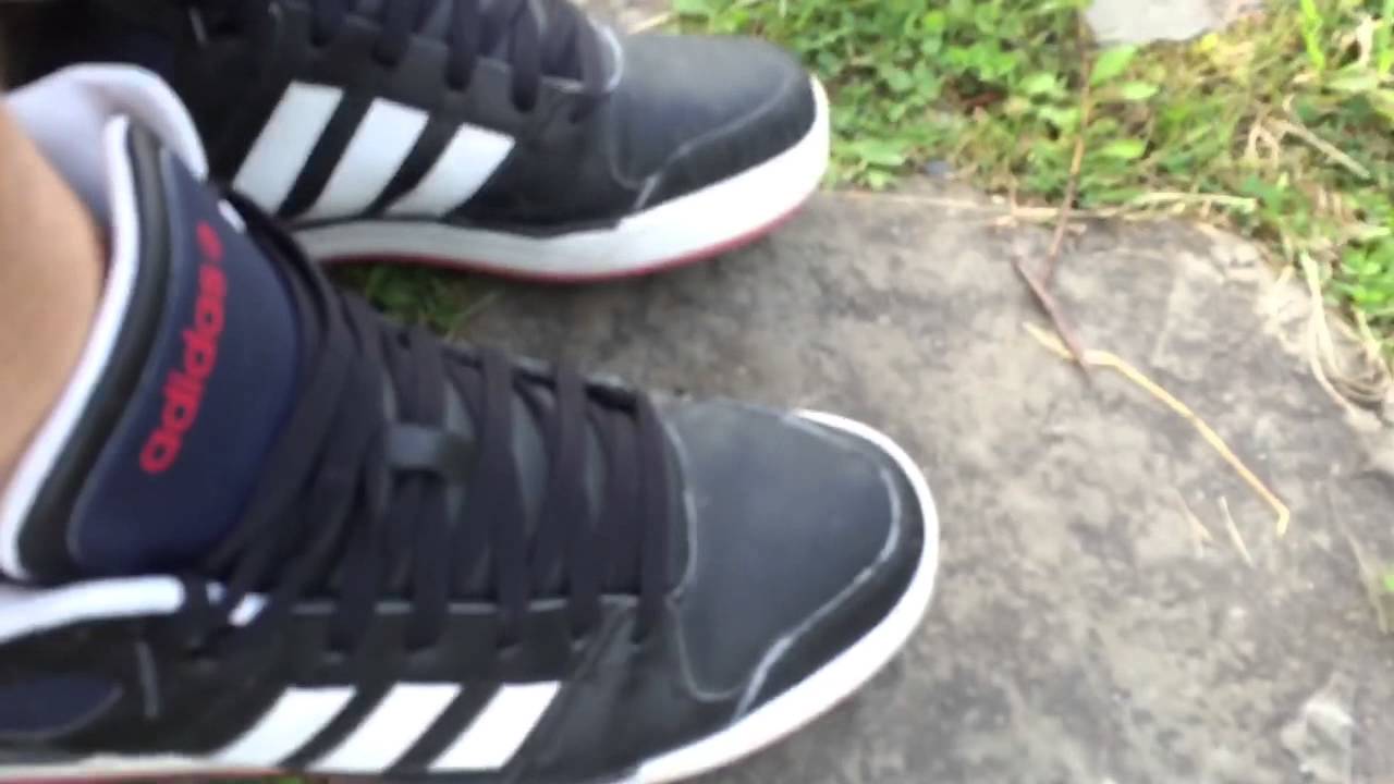 Toes wiggle in my Adidas Neo Label
