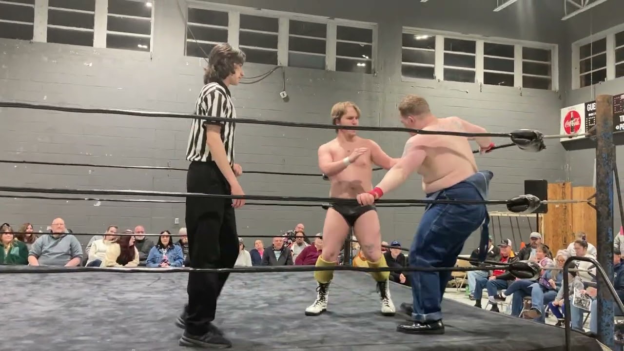The fabulous one Douglas Sanders in singles action against Teddy Sanders 
