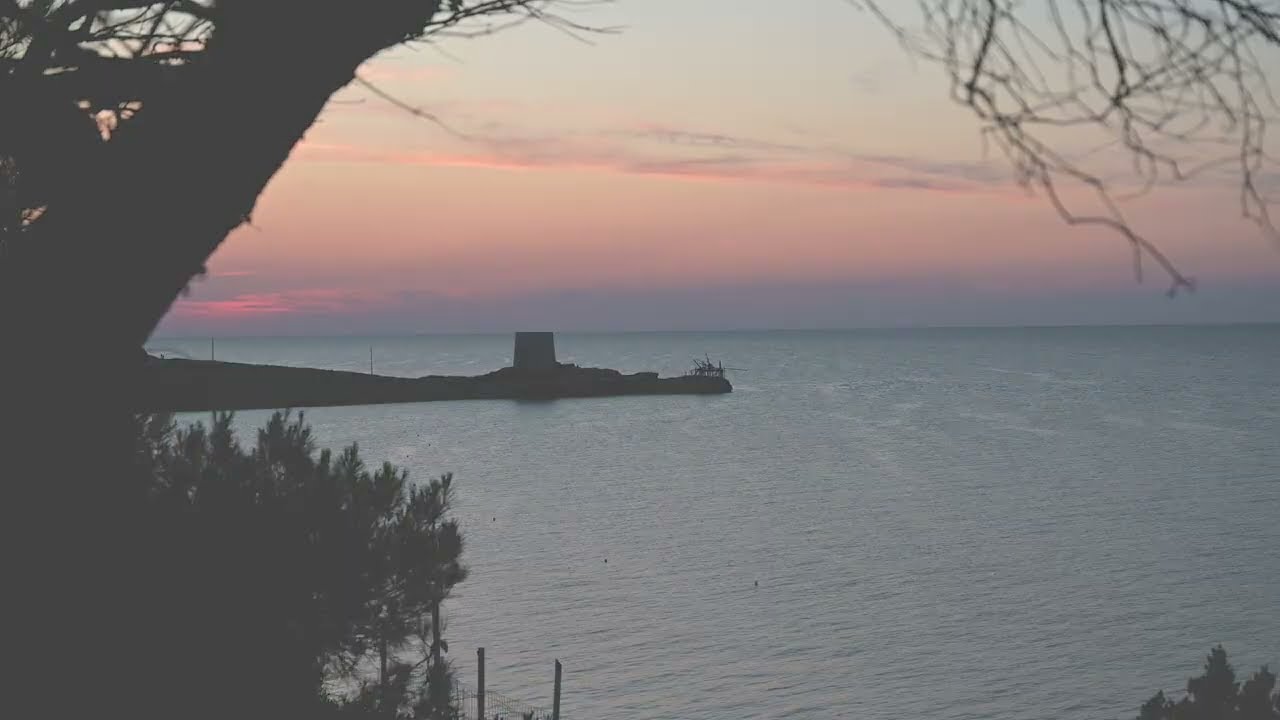 I Trabucchi del Gargano: Antiche Macchine da Pesca tra Peschici e Vieste (4K)