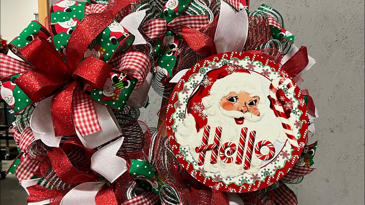 How to make a Hello Santa double ruffle deco mesh wreath| Hard Working Mom |How to