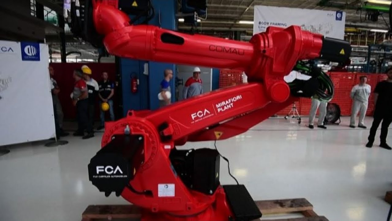 Fca, il robot Comau produrrà la 500 elettrica a Mirafiori