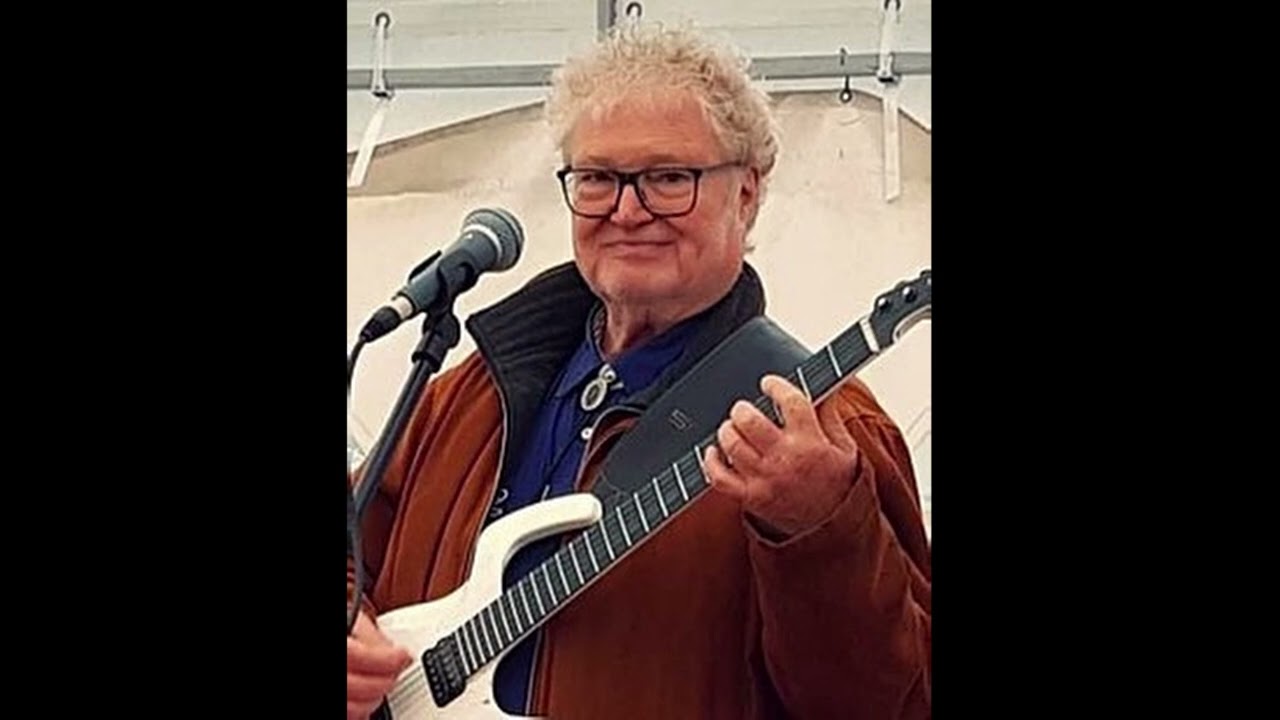 Toni Antone Sing Me An Old Fashioned Song