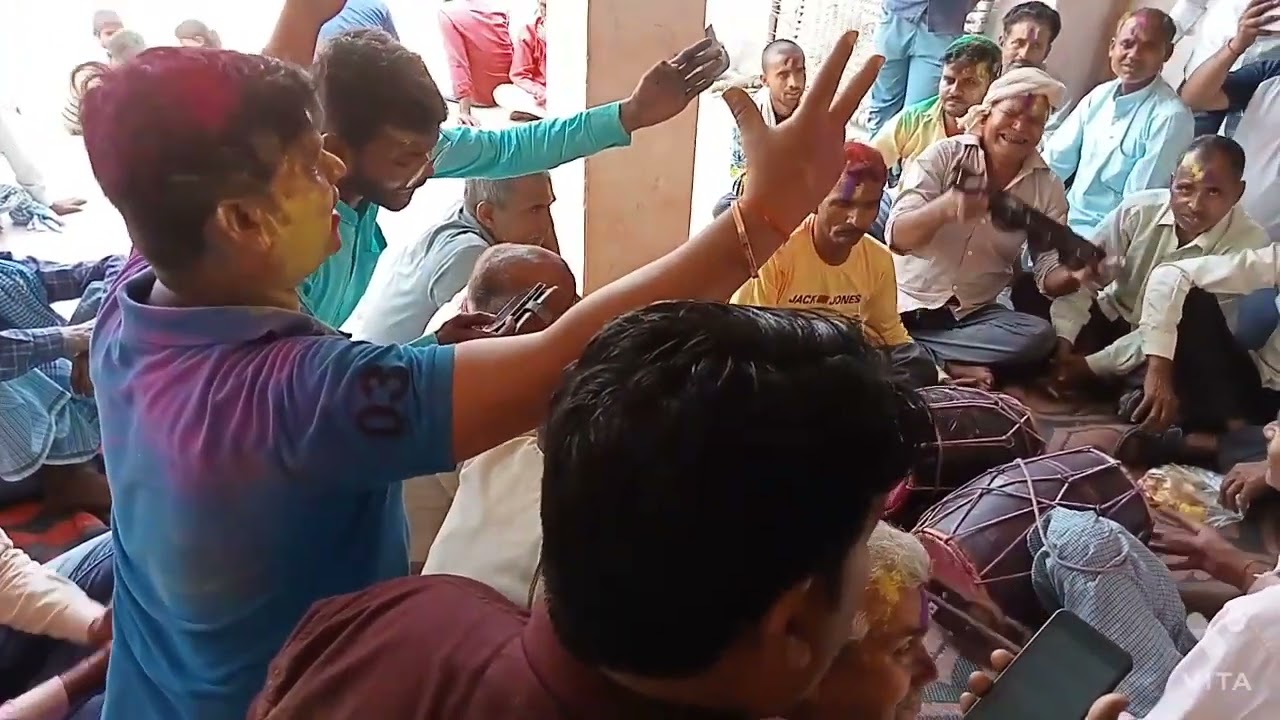 श्री कृष्ण चरण की बलिहारी (होली फाग नवाॅव)
