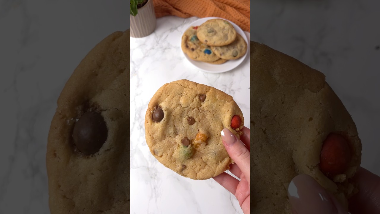 Salted caramel M&M cookies🍪