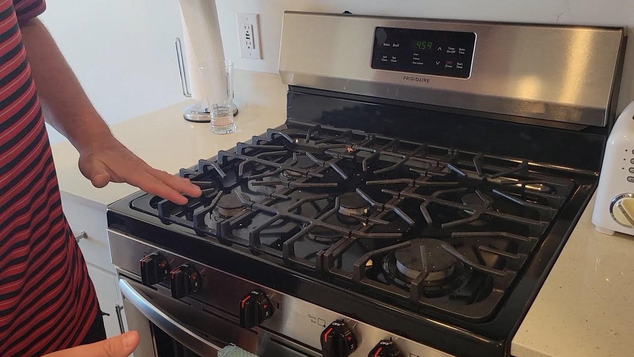 Review for Frigidaire FFGF3054TS 30 gas range with 5 burners
