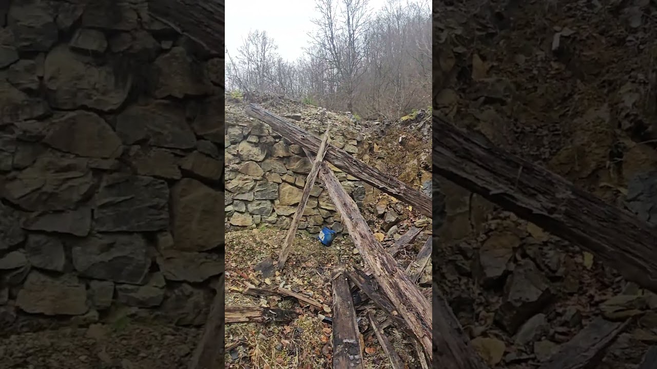 Carieră minieră pe valea Dobrii