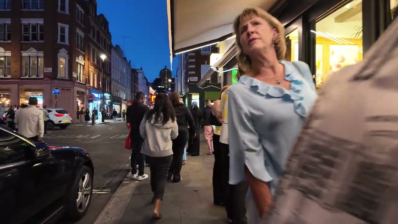 Soho London After Dark is CRAZY 🔥 London Nightlife Walk in 4K | Shocking Scenes & Party Chaos!