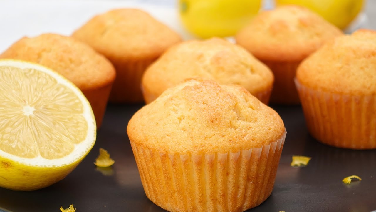 The Softest Lemon Muffins You’ll Ever Bake! 🍋 Easy & Delicious!