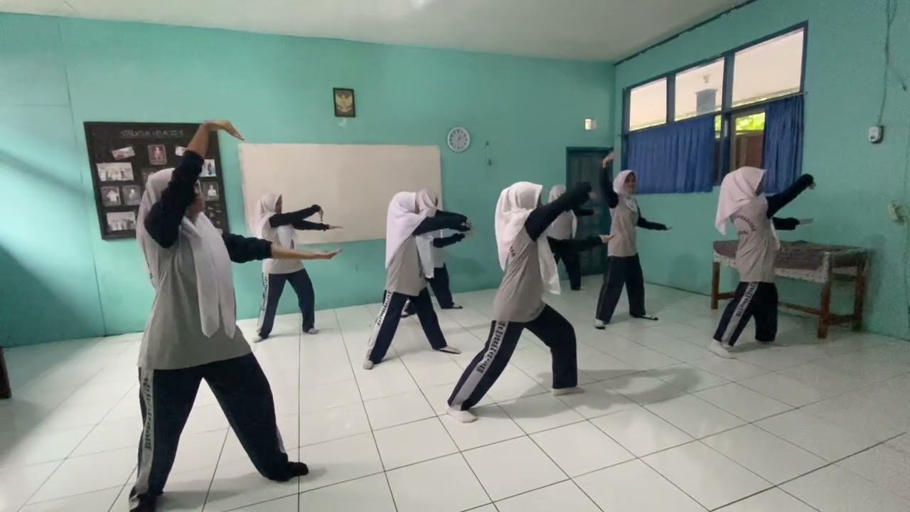 Ujian praktek PJOK (Senam PGRI), Kelas : XII IPA SMA Muhammadiyah Subang 