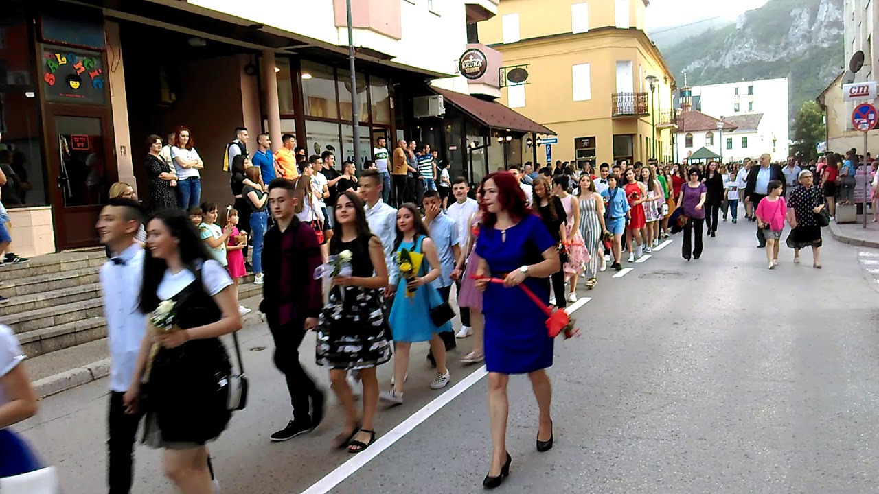Mali maturanti Osnovne škole “Vuk Karadžić” 2019