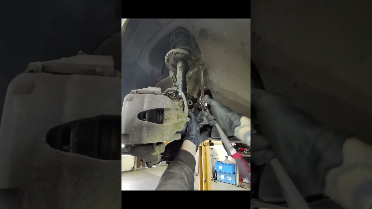 Audi A1 O/S/F spring replacement *POV*