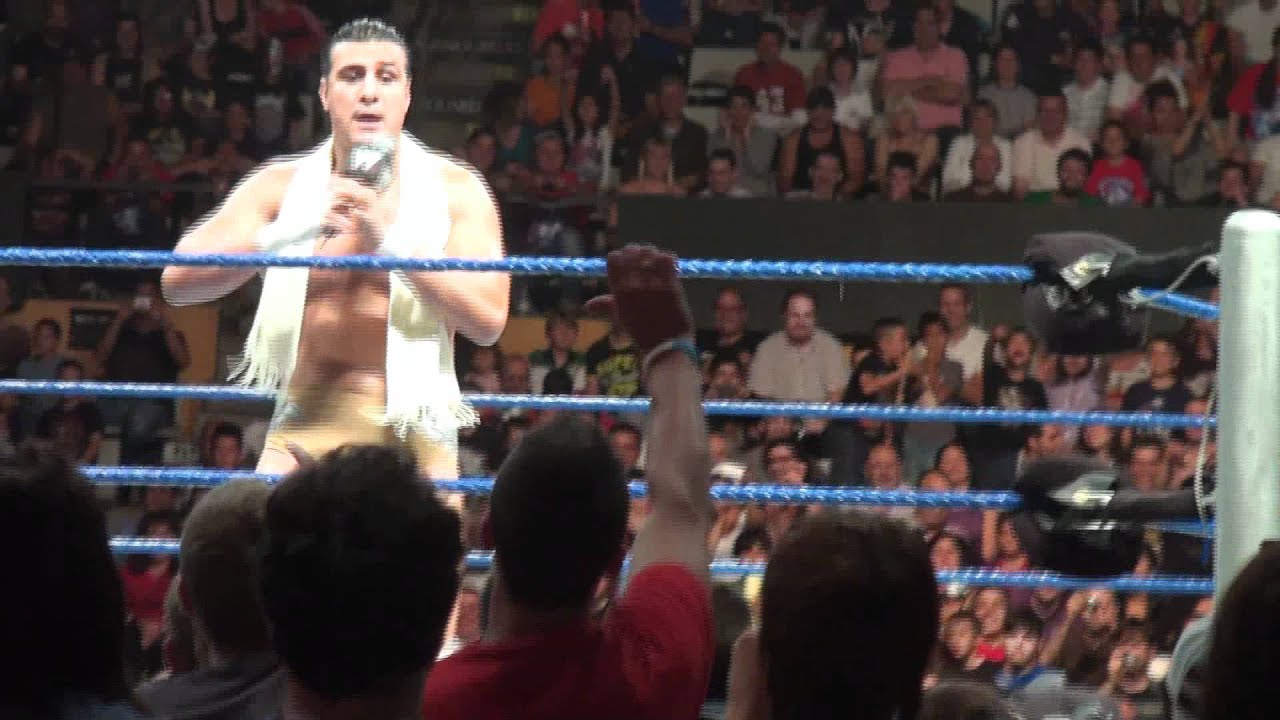 Alberto del Rio - La mejor Promo de la historia (wwe Smackdown World Tour 2011 Barcelona 11.06.2011)
