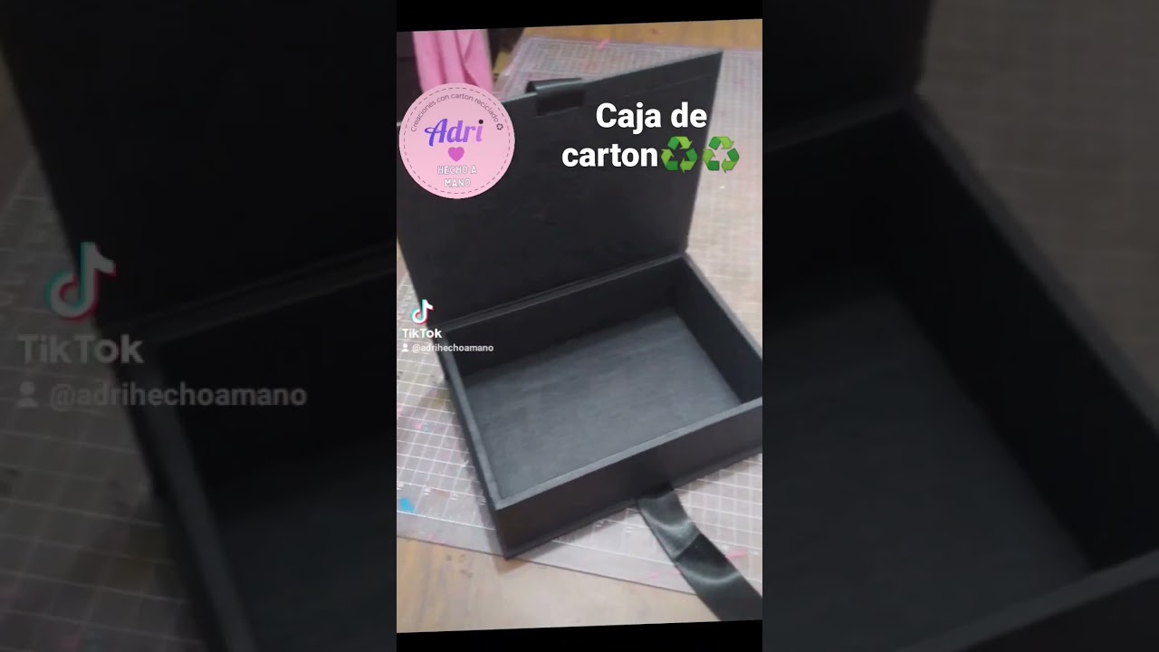 caja de carton reciclado