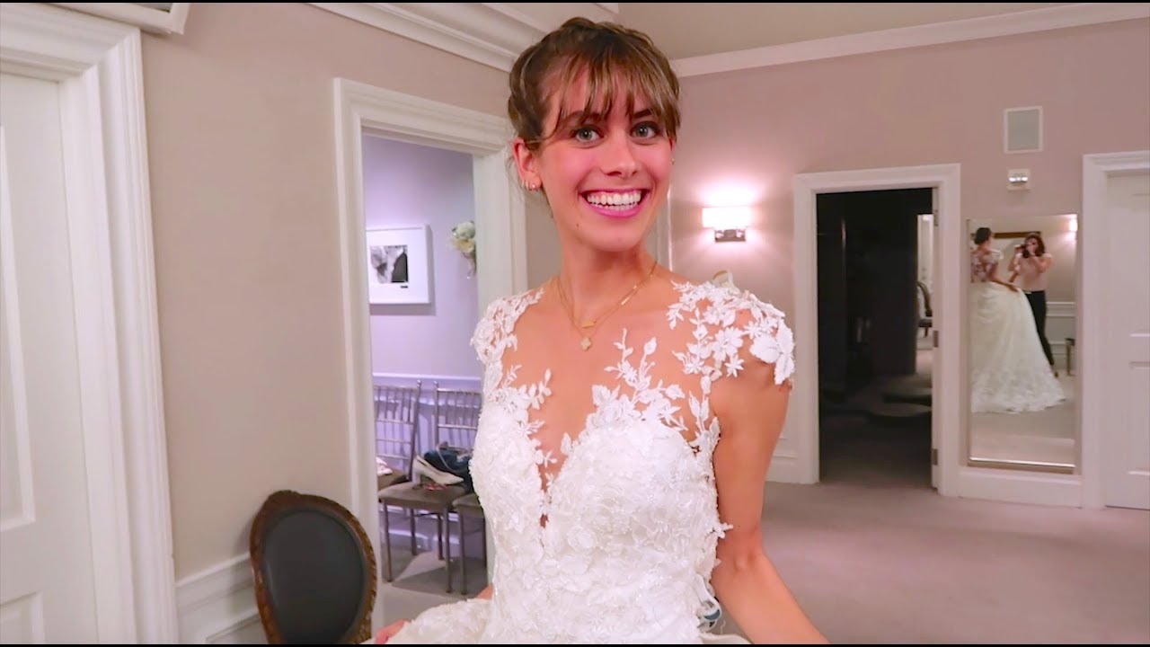 Trying On Wedding Gowns, Doing Yoga & Hanging With My Twin! | Lucie Fink