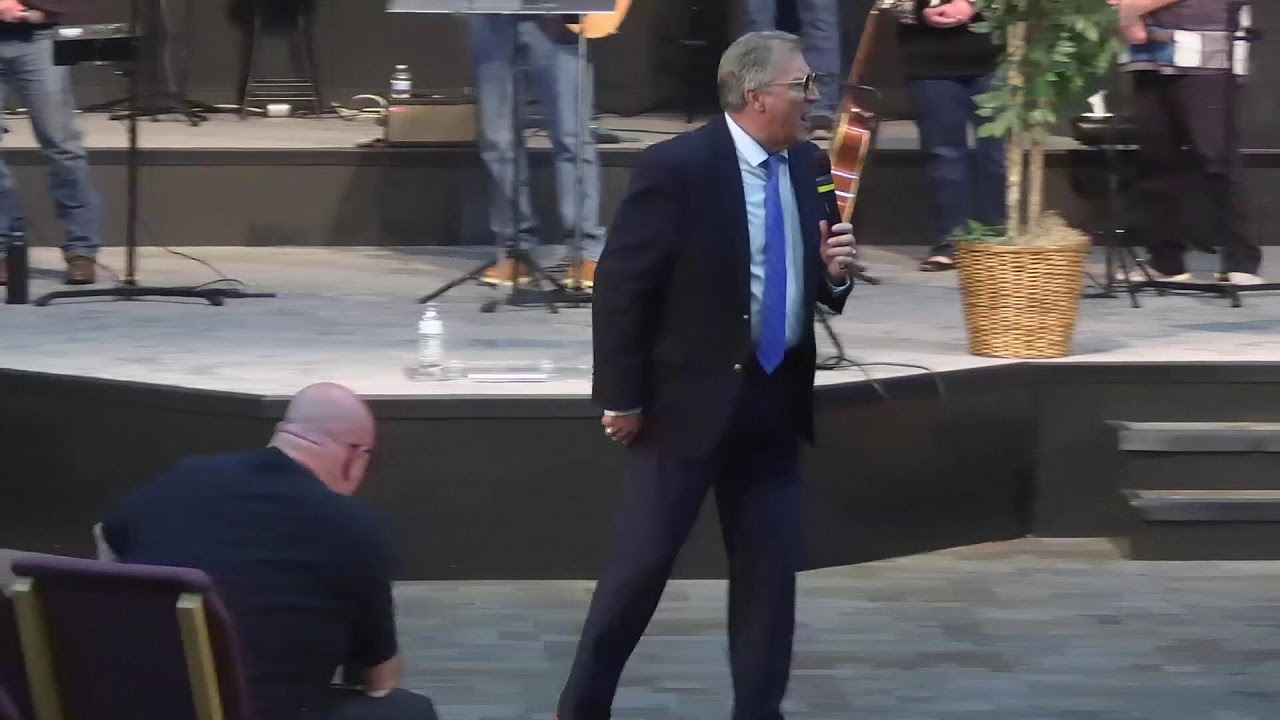 Sunday Live Service