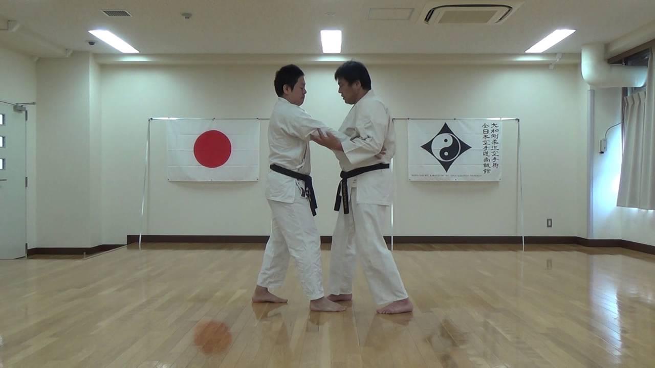 剛柔流尚誠館　型「四向戦（シソウチン）」　解裁（部分分解）