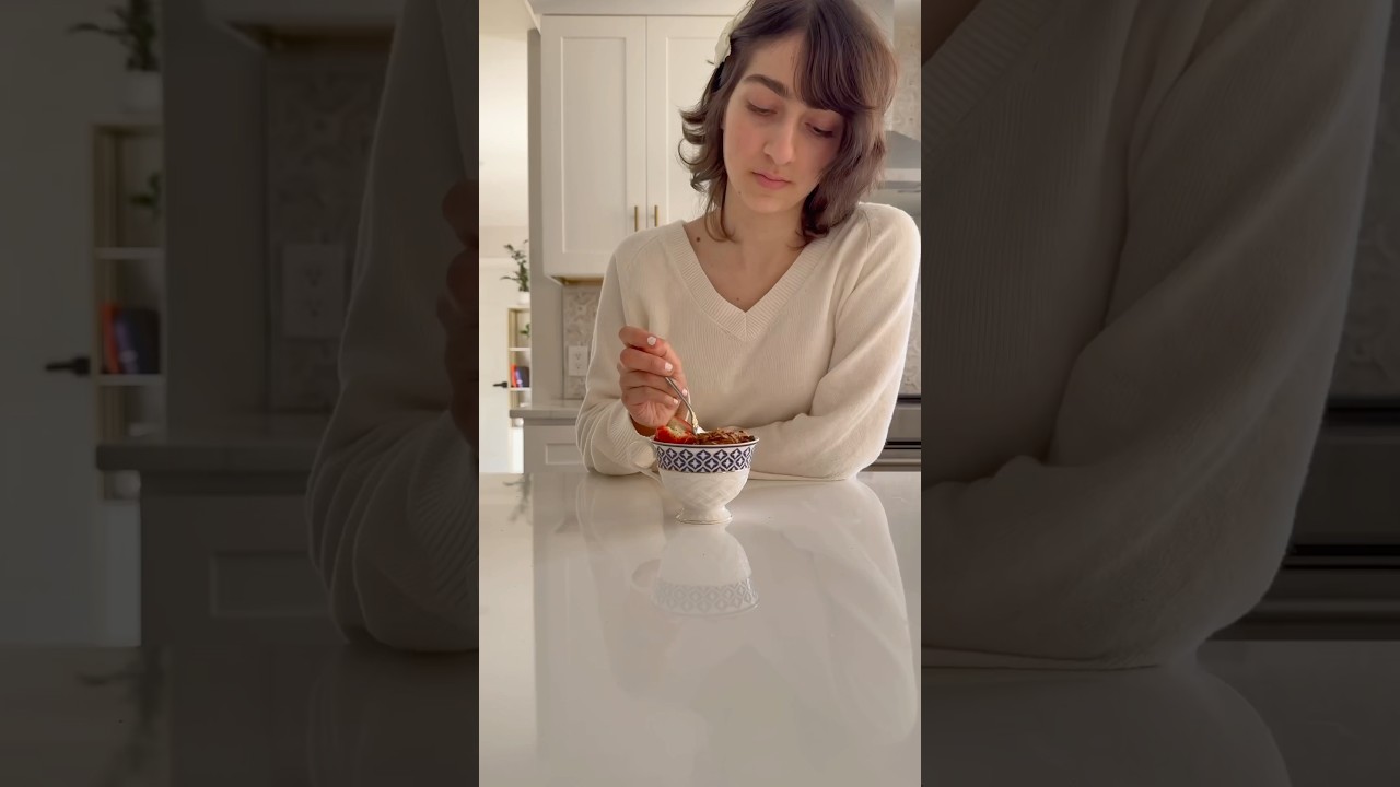 Гранола 😋 Рецепт в комментариях ⬇️