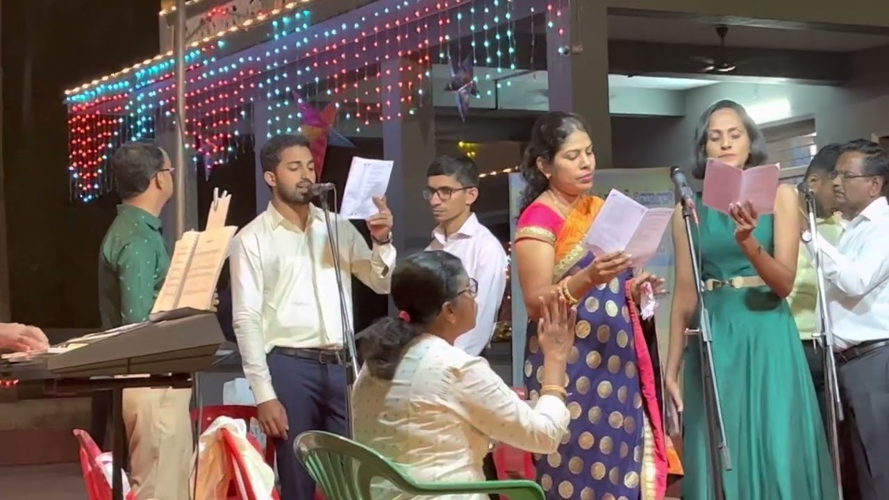 Bhorvoshyahe Ek Kiran | Christmas Carols |