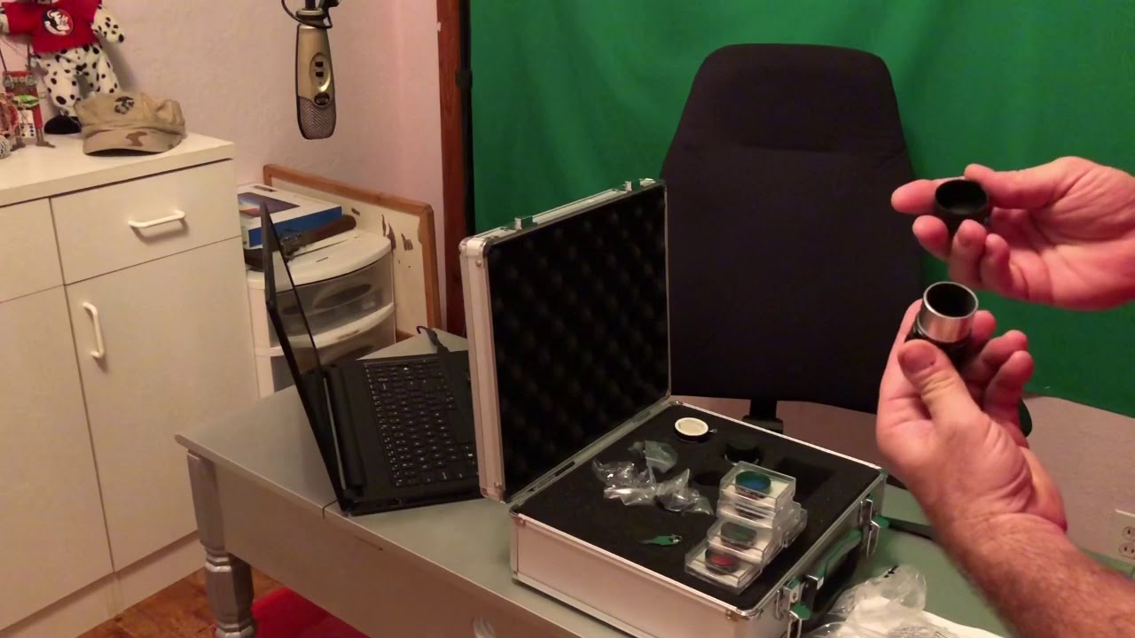 Celestron 1.25 inch eyepiece and filter kit product unboxing and overview